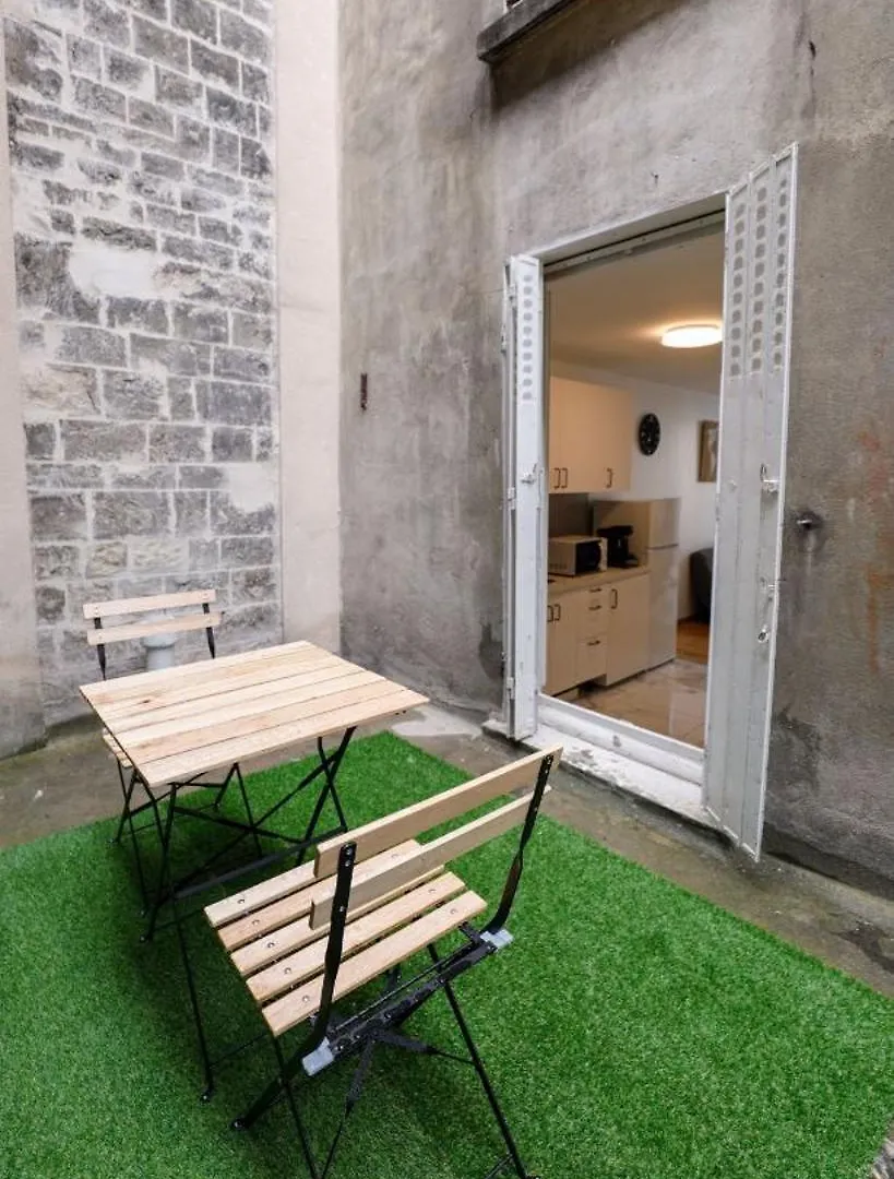 Elegant Apartment Paris